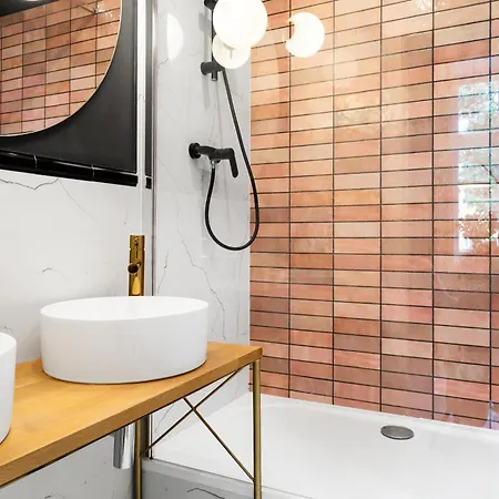 Househost Apartment: Lazarza Street Krakow